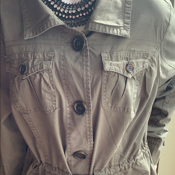 Jacket - Picture 7 of 16